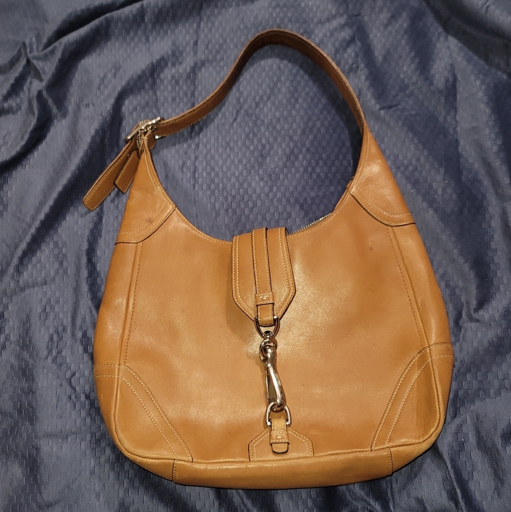 Coach Hampton Large Clip Hobo Shoulder Bag Tan Brown